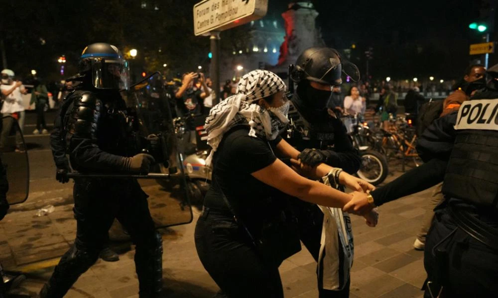 Πόλεμος στο Ισραήλ: Οι Γερμανοί απαγόρευσαν την παλαιστινιακή καφίγια στα σχολεία